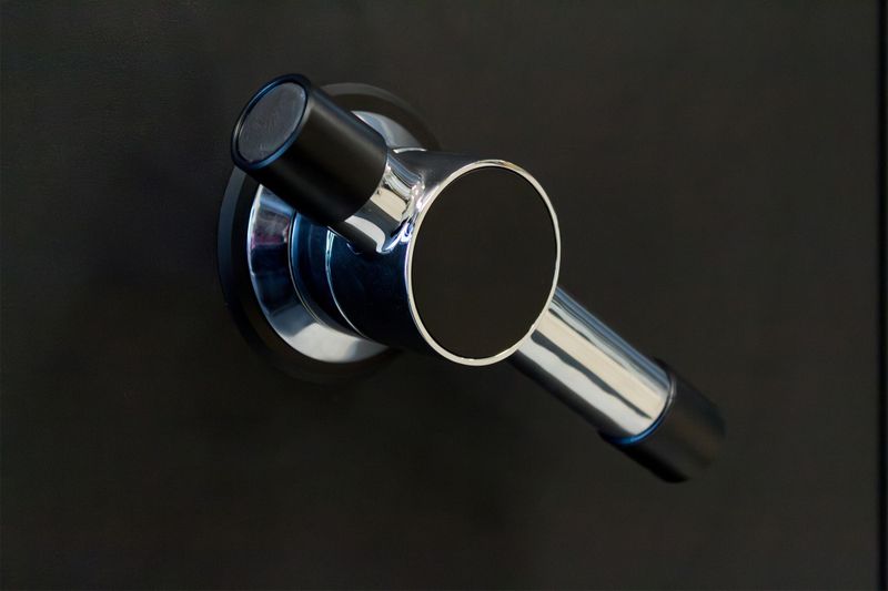 Premium 10 V&aring;penskap